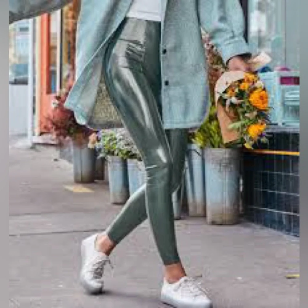 Spanx Faux Leather‎ legging